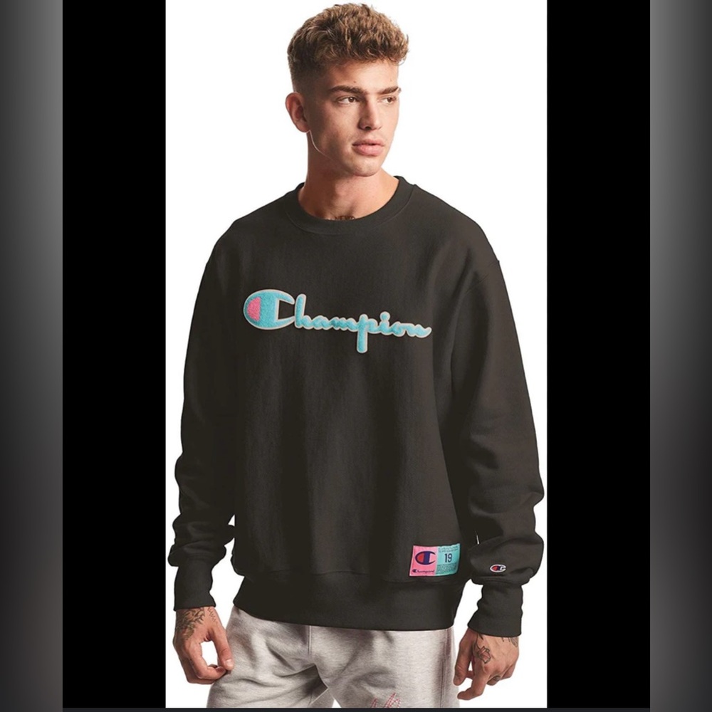 Champion Black, Blue, Pink 3D Chenille Reverse Weave Crewneck Sweatshirt, Small